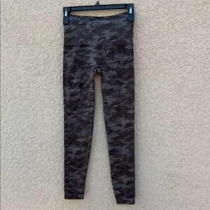 SPANX Gray Camo High-Rise Leggings